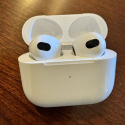 Original Apple Air Pods 3 w/ MagSafe Charging case (like New)