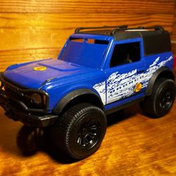 Bass Pro Shop Deluxe Ford Bronco