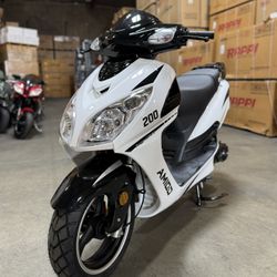 200cc Sporty Gas Scooter Moped Downtown La Perfect For Uber Eats DoorDash 