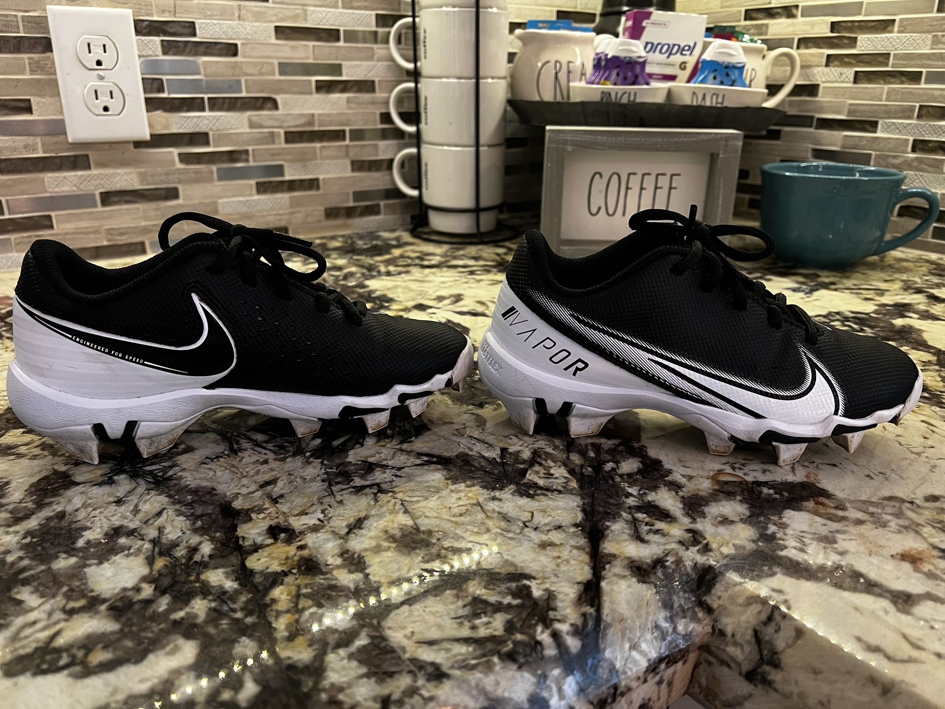 Nike Mike Trout Cleats Kids Size 13 for Sale in El Paso, TX - OfferUp