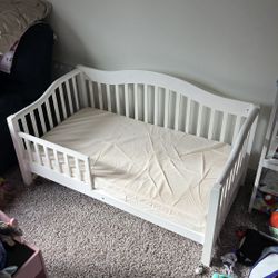 Toddler Bed With Mattress