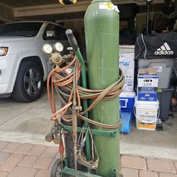 Acetylene Tanks