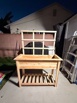 Planter box