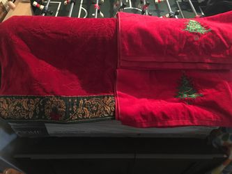 3 Decorative Red Christmas Holiday Towels