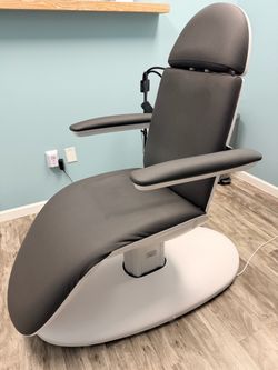 Medical Aesthetic Treatment Chair Electric