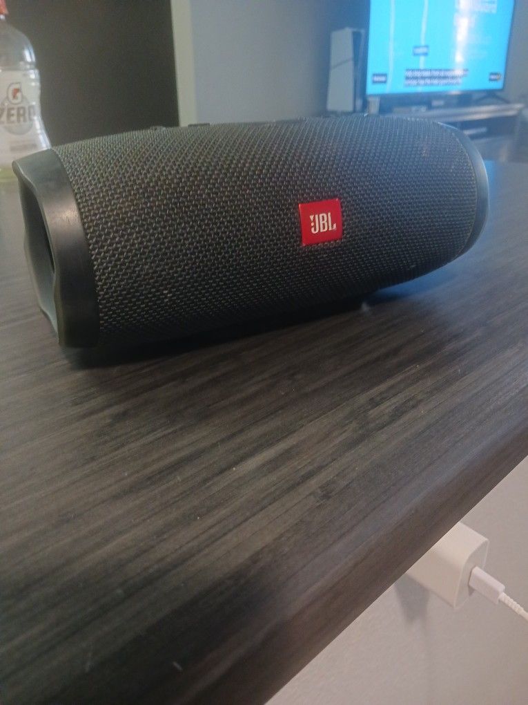 Jbl Charge Essential