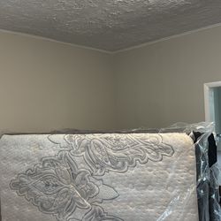 Queen Mattress And Boxspring