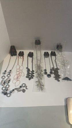 New 7 sets paparazzi Necklace & Earrings