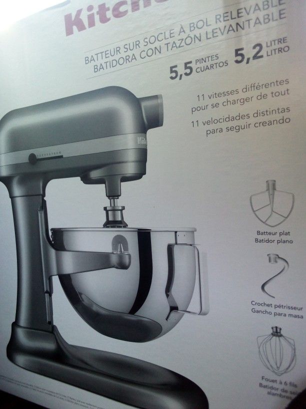 2) KitchenAid Deluxe 4.5 Quart Tilt-Head Stand Mixer, Silver (KSM88SL)  BRAND NEW! for Sale in San Antonio, TX - OfferUp