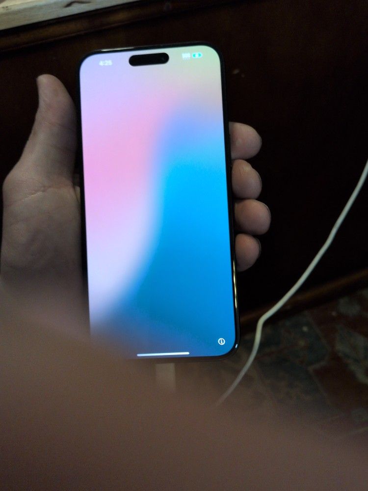 iPhone 15 Pro Max Locked 