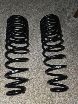 Rear springs jeep gladiator skyjacker