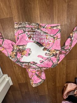 SHORLINE PINK CAMO SWEATER