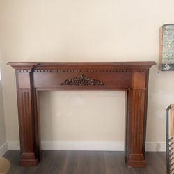 Fireplace mantel 