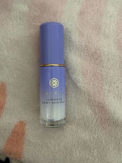 dewy skin mist