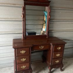 Antique Vanity With Mirror