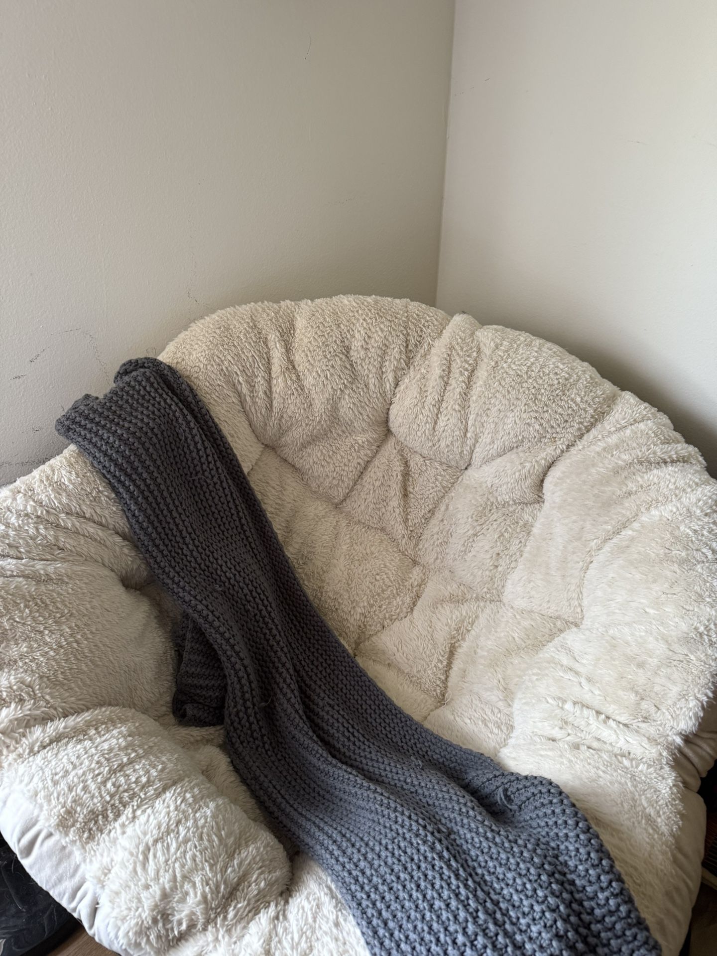Dark Brown Papasan Chair With Ivory Cushion