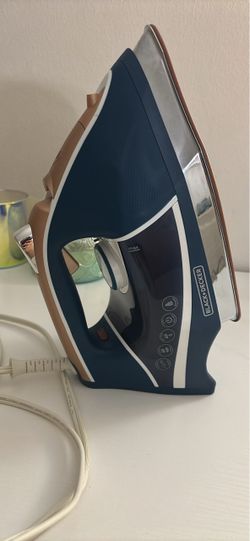 Black+Decker Steam Iron