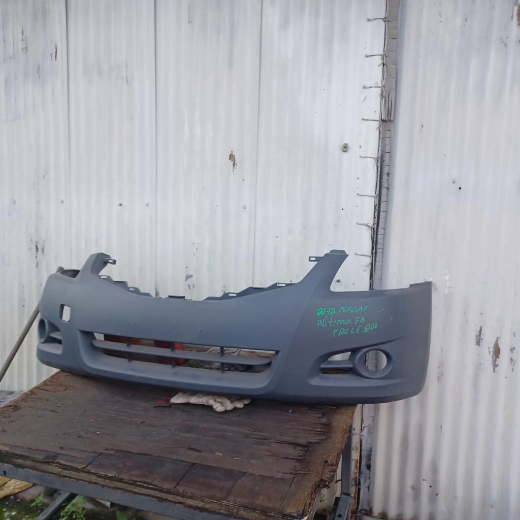 2008 2008 2010 2011 2012 Nissan Altima front bumper cover (oem part)