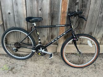 24 inch wheel Marin mountain bike nice graphics