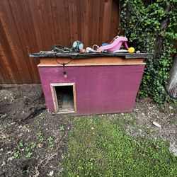 Dog House Free - Must Pick Up And Load Yourself 