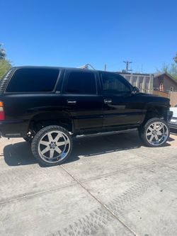 02 Chevy Tahoe