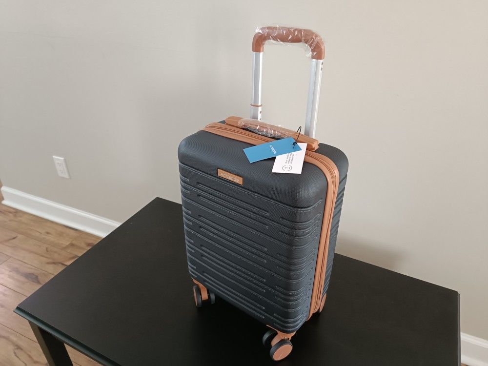 Luggage 18 inch New Black