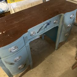 Vanity Dresser
