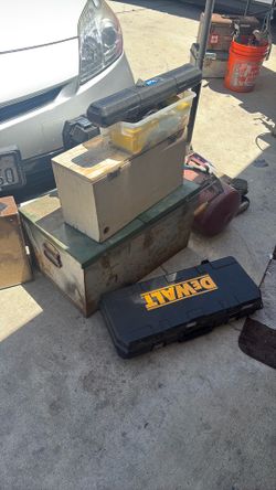 Yard sale Saturday and Sunday