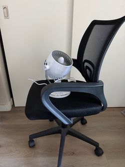 Desk chair + Vornado small air circulator fan