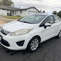 2013 Ford Fiesta