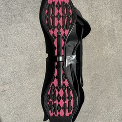 Razor skateboard with sleeve