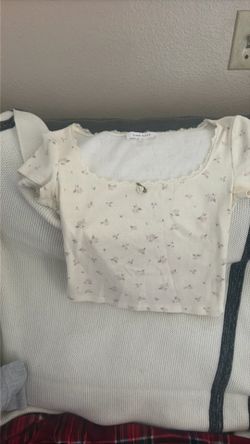 Juniors tops