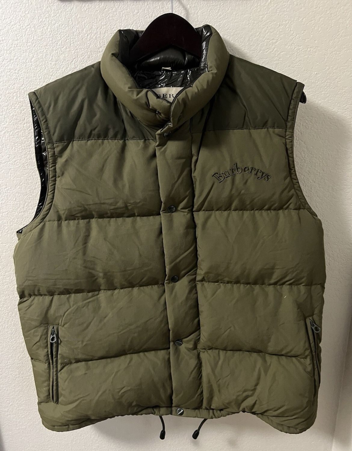burberry puffer vest men's Landon England size 52