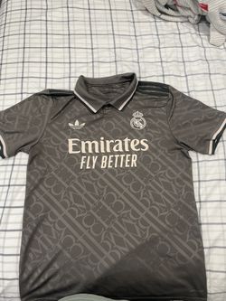 Real Madrid Jersey Sizes M