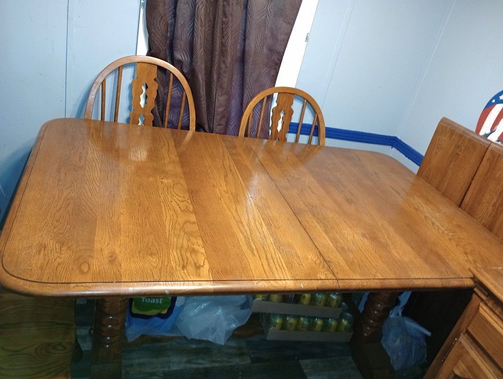 Amish Dining Room Table Set