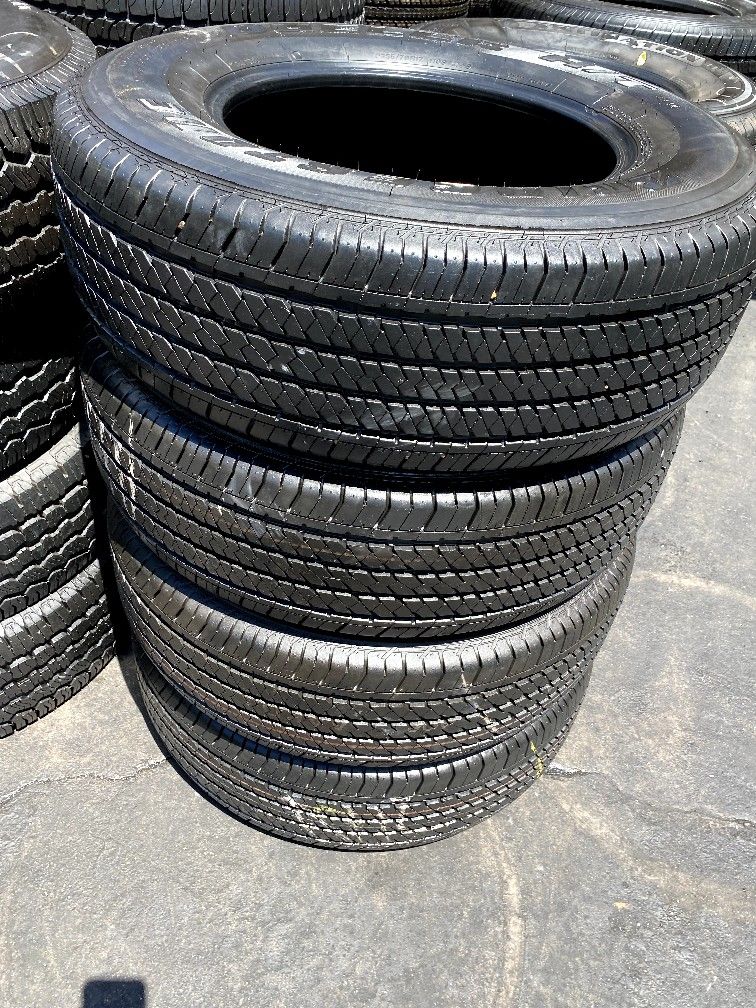set of used tires with 95 thread life 245/65R17 toyo for Sale in El