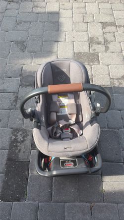 Car Seat UPPAbaby Aria