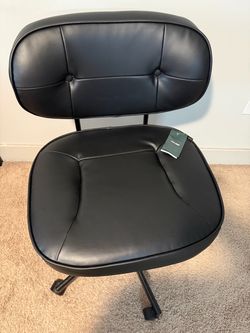 COLAMY Black Faux Leather Accent Chair – $60