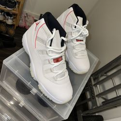 Jordan 11 PLAT TINT SZ9 DS
