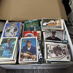 Box of Mostly Vintage Baseball/Hockey/Football & Basketball Trading Cards