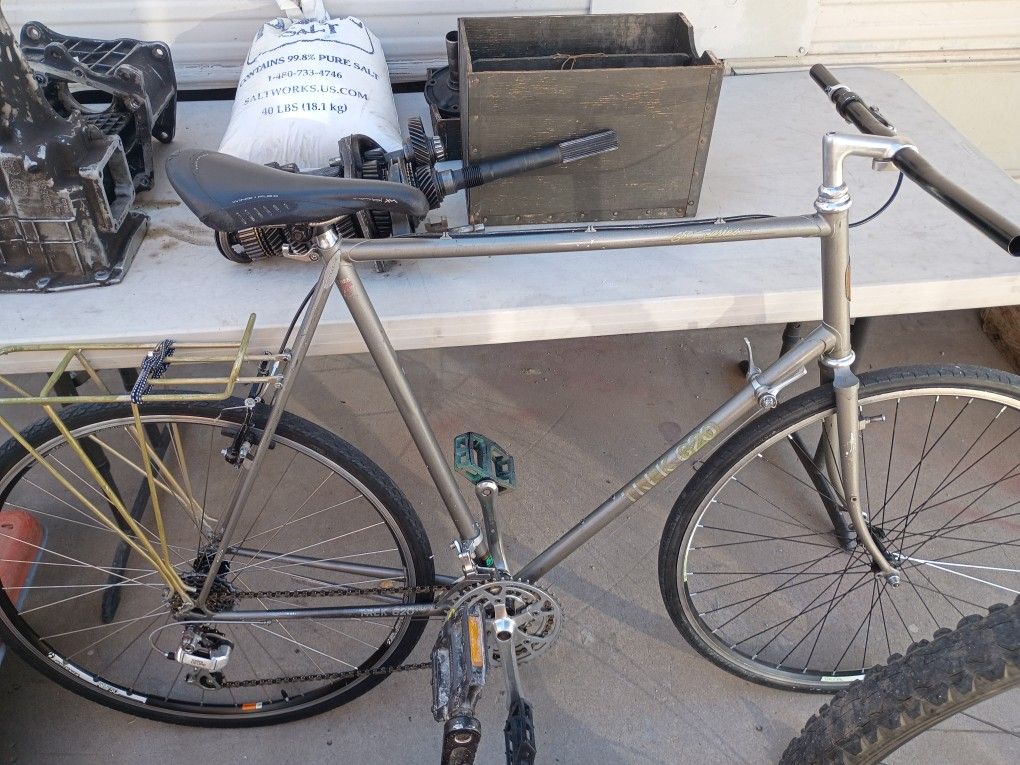 1984 TREK 620 COMMUTER BIKE (XL)