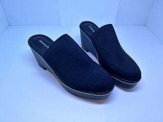 Donald Pliner Clogs, Like New, Size 11