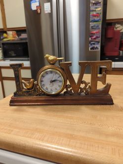 Mantal clock