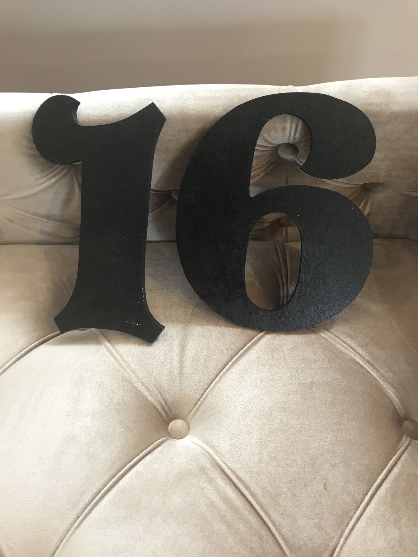 Wooden number for $5
