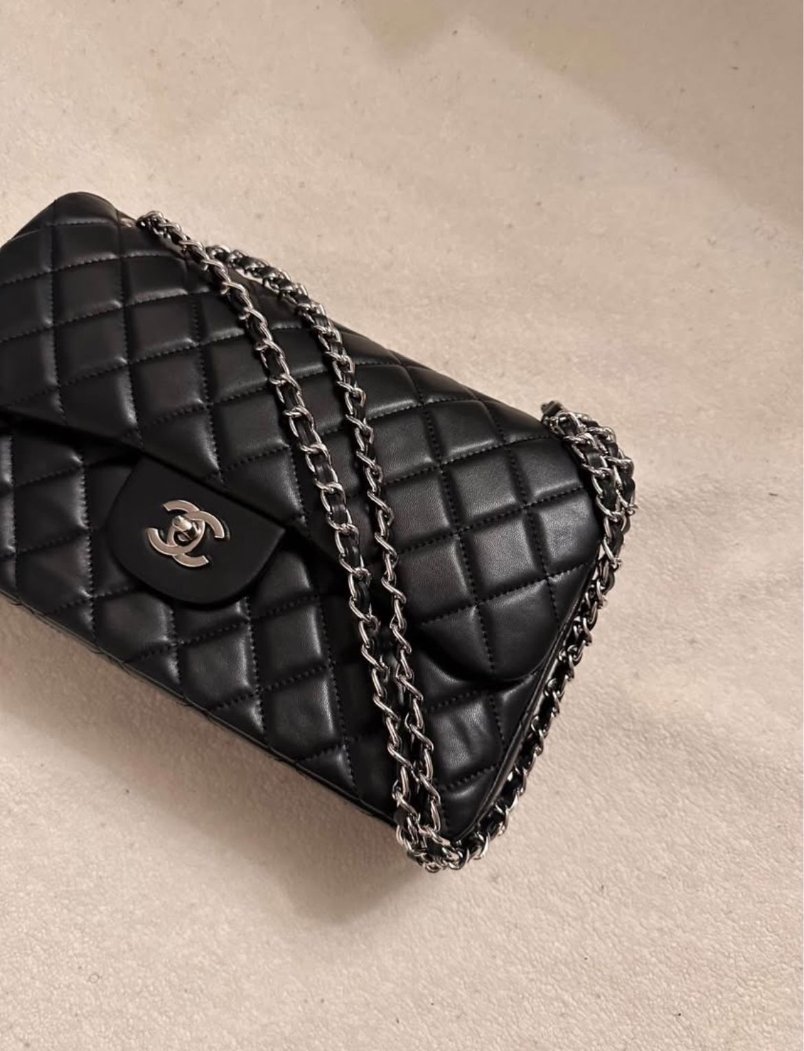 Jumbo Classic flap Chanel Bag