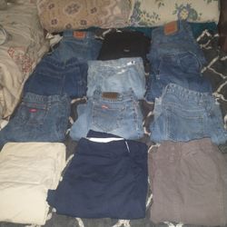 30+ piece teen/young adult girl name brand clothing lot