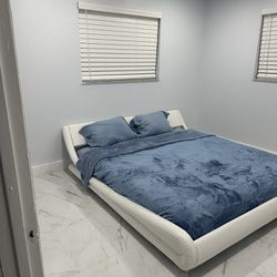 King bed Frame With Mattress