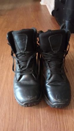 Men's Under armor winter boots