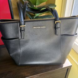 Black MK purse