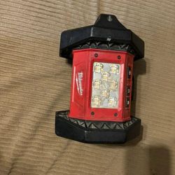 Milwaukee Flood Light 